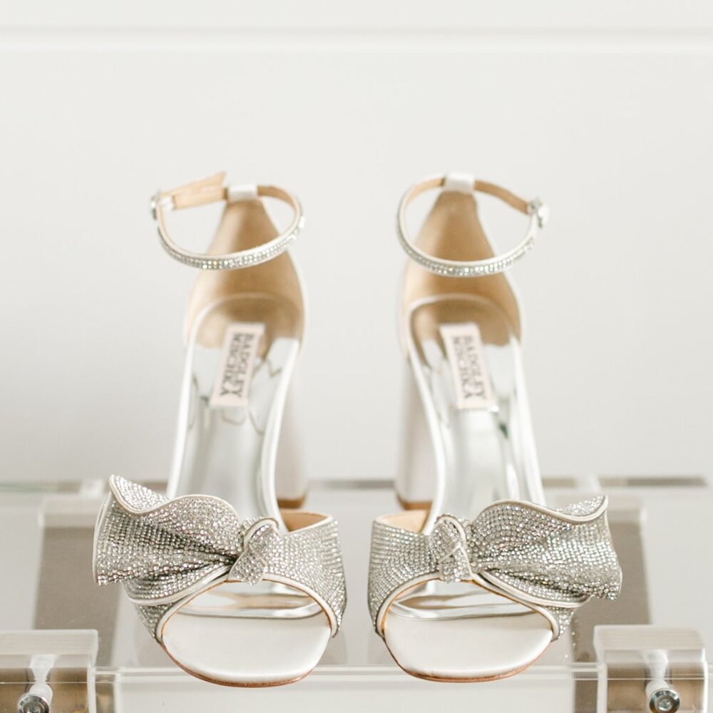 Badgley Mischka Poppy Wedding Block Heel Soft White 6 New Box Crystal - Picture 2 of 16